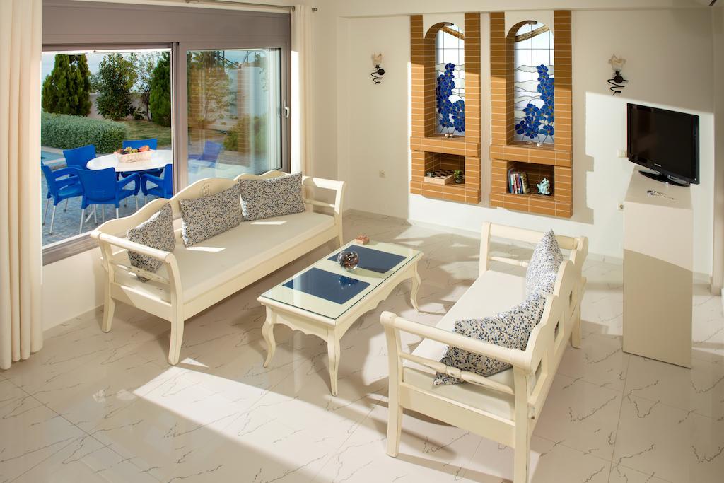 Danae Villas แอร์ซอนิสซอส ห้อง รูปภาพ